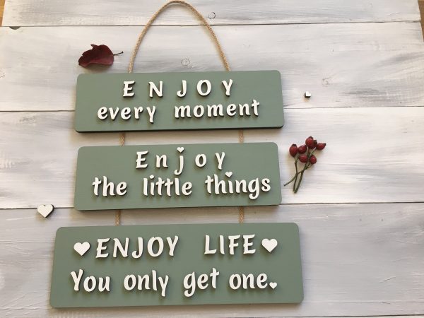 Tablica na vrvici «Enjoy every moment»