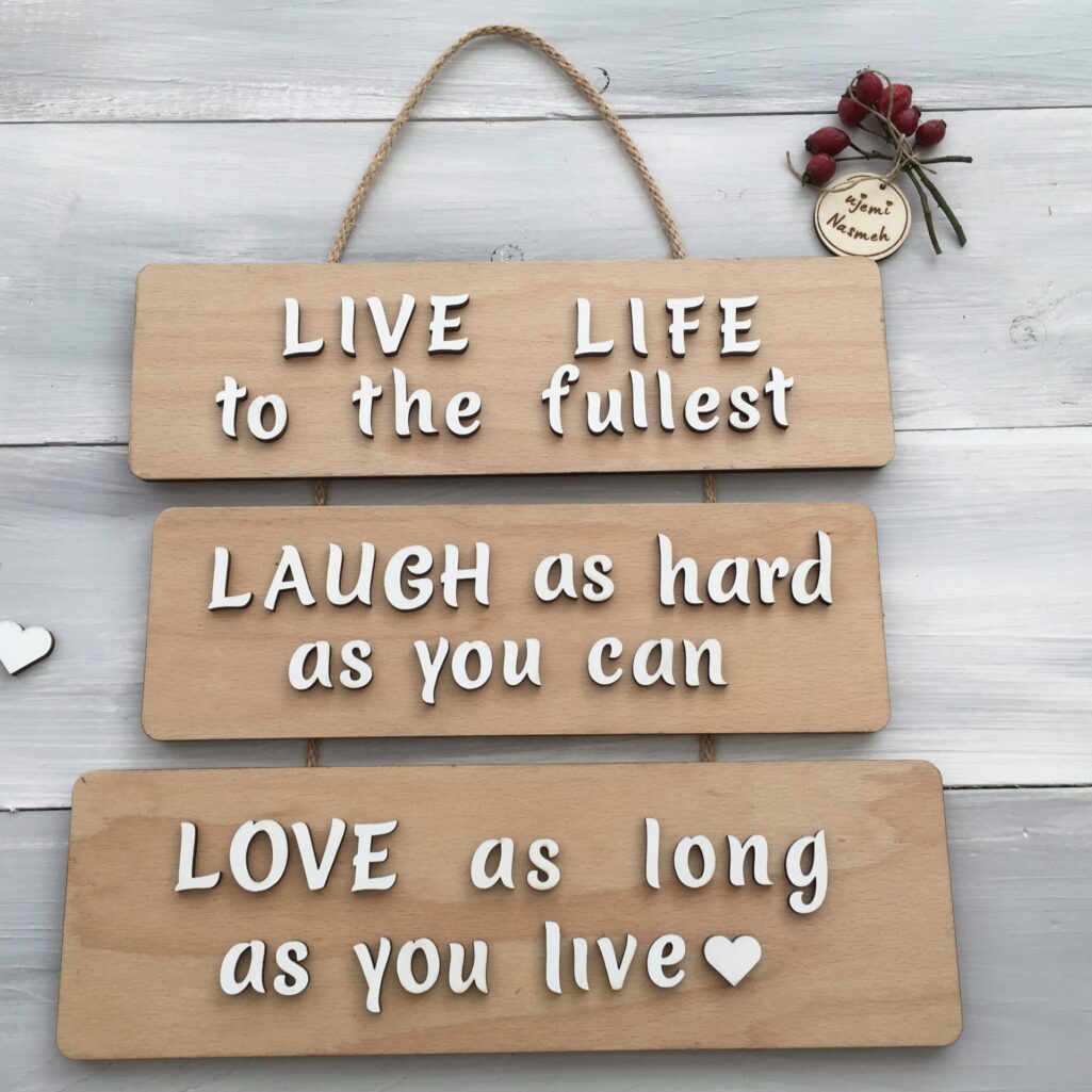 Motivacijske tablice na vrvici - Live, Laugh & Love