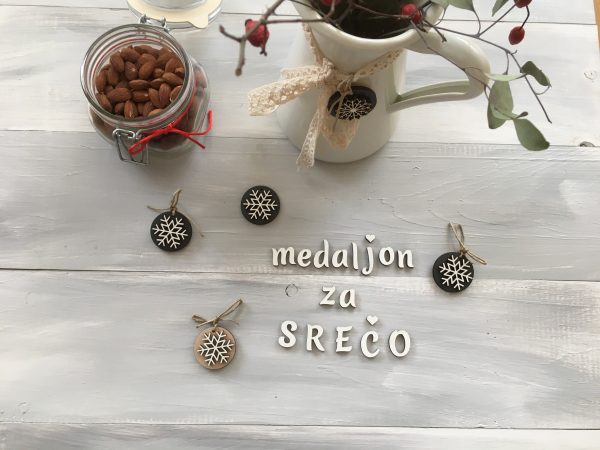 Lesen medaljon »Snežinka za srečo« 4 medaljoni v kompletu